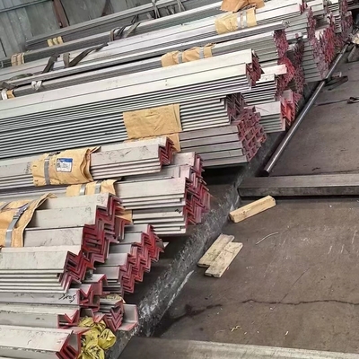 40x40x3mm ASTM A276 TP304 Ίση και άνιση γωνιακή μπάρα από ανοξείδωτο χάλυβα SS304 γωνιακή μπάρα 18%Cr 8%Ni